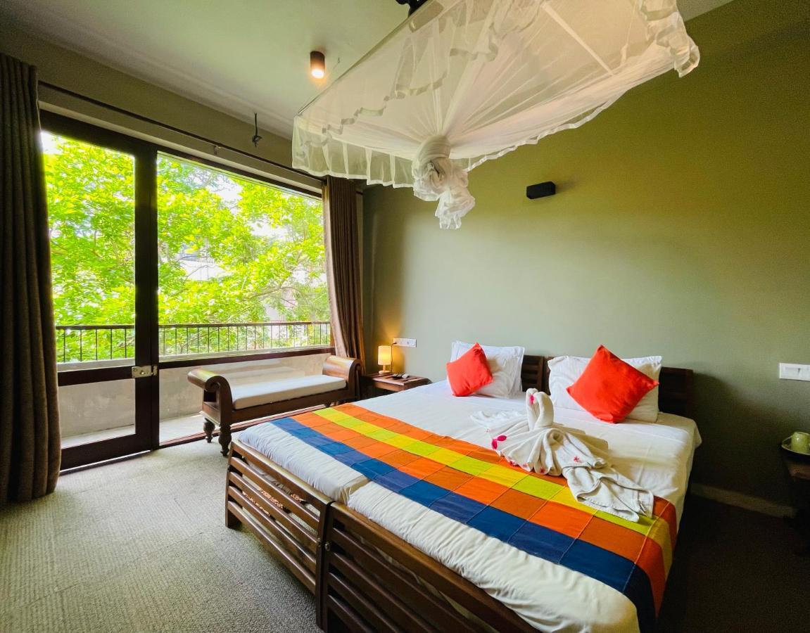 Ayur Ayur Resort & Ayurveda Retreat Negombo Exterior photo