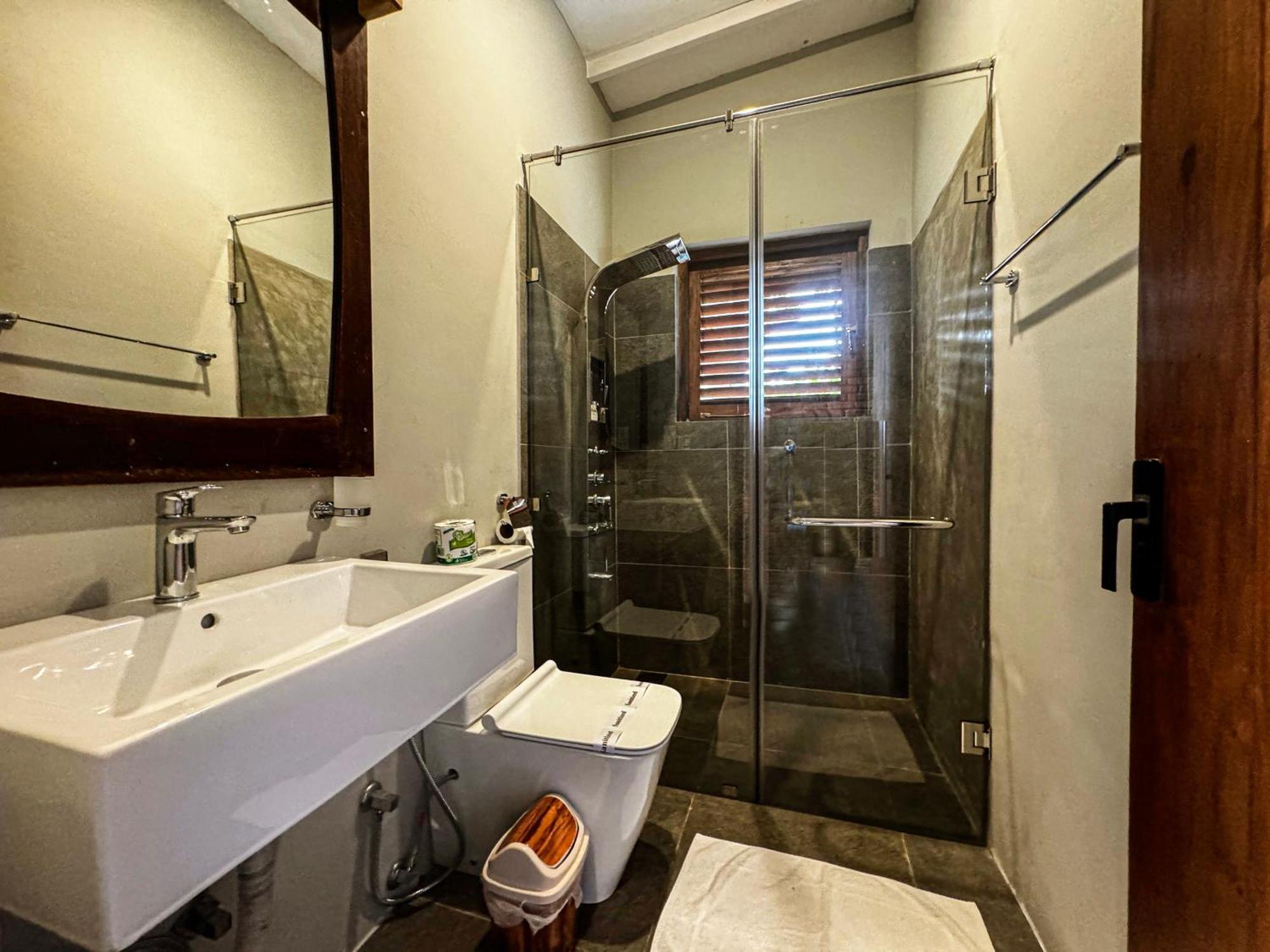 Ayur Ayur Resort & Ayurveda Retreat Negombo Exterior photo